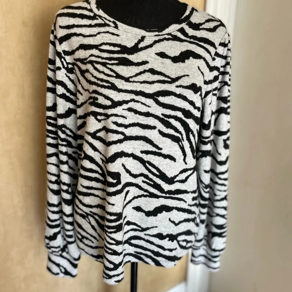 Social Standard by Sanctuary Women's Julia Brushed Knit Puff Sleeve Top.  Size:M - Picture 11 of 12